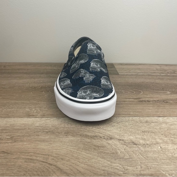 VANS Classic Slip On Wireframe Skull Black Canvas Sneaker Men's Size VN0A33TB9IB - Picture 4 of 5